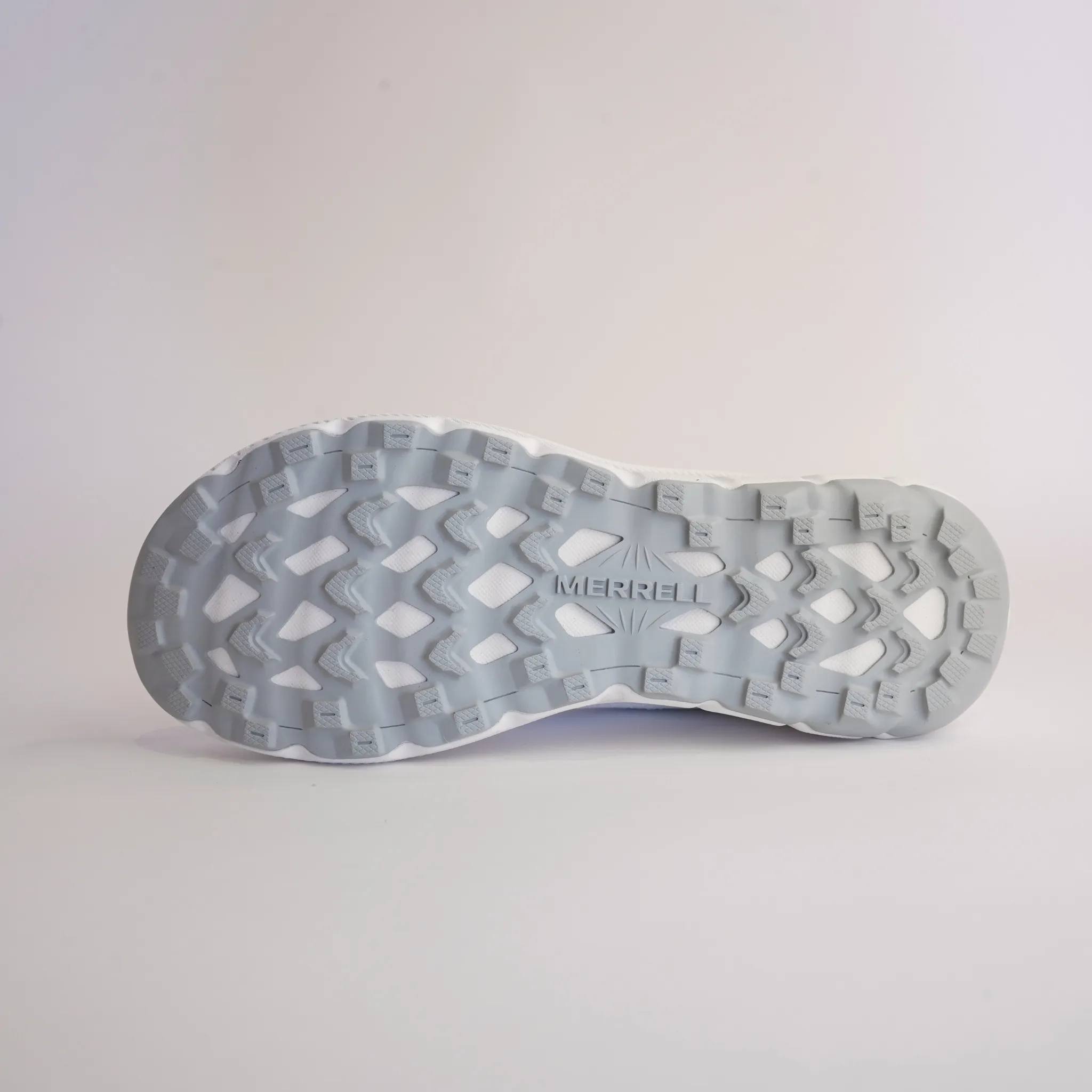 Antora 4 White Pigeon Sneakers