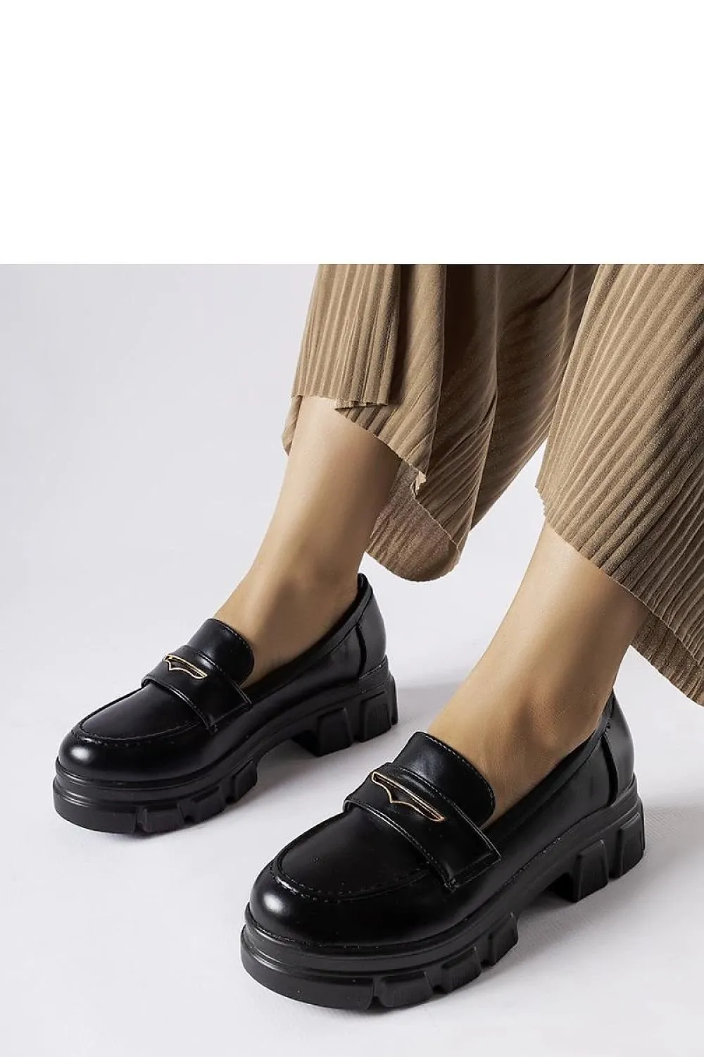 Black Fuori moccasins