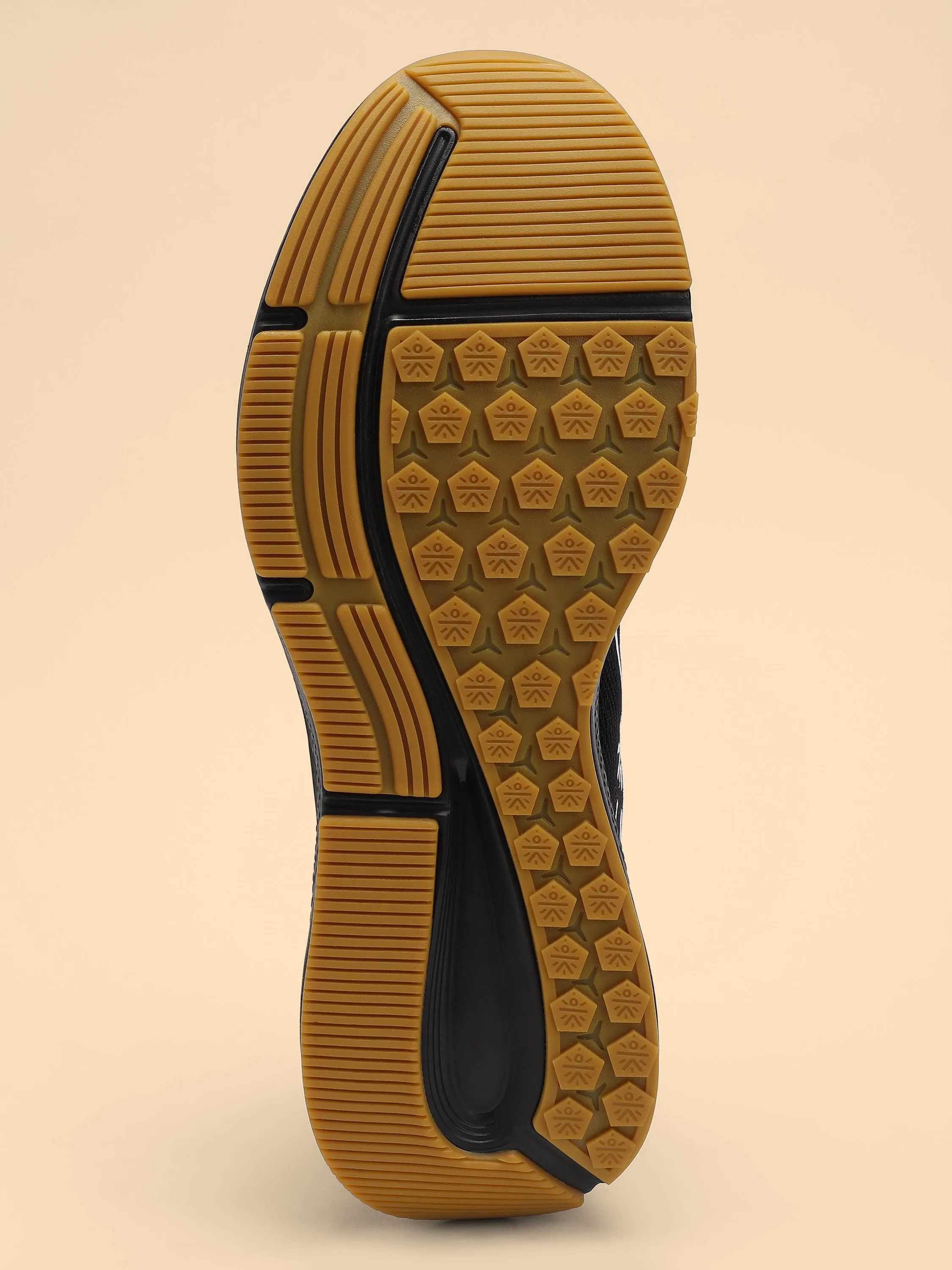 Flomo Men Running Shoes - Black/Mustard