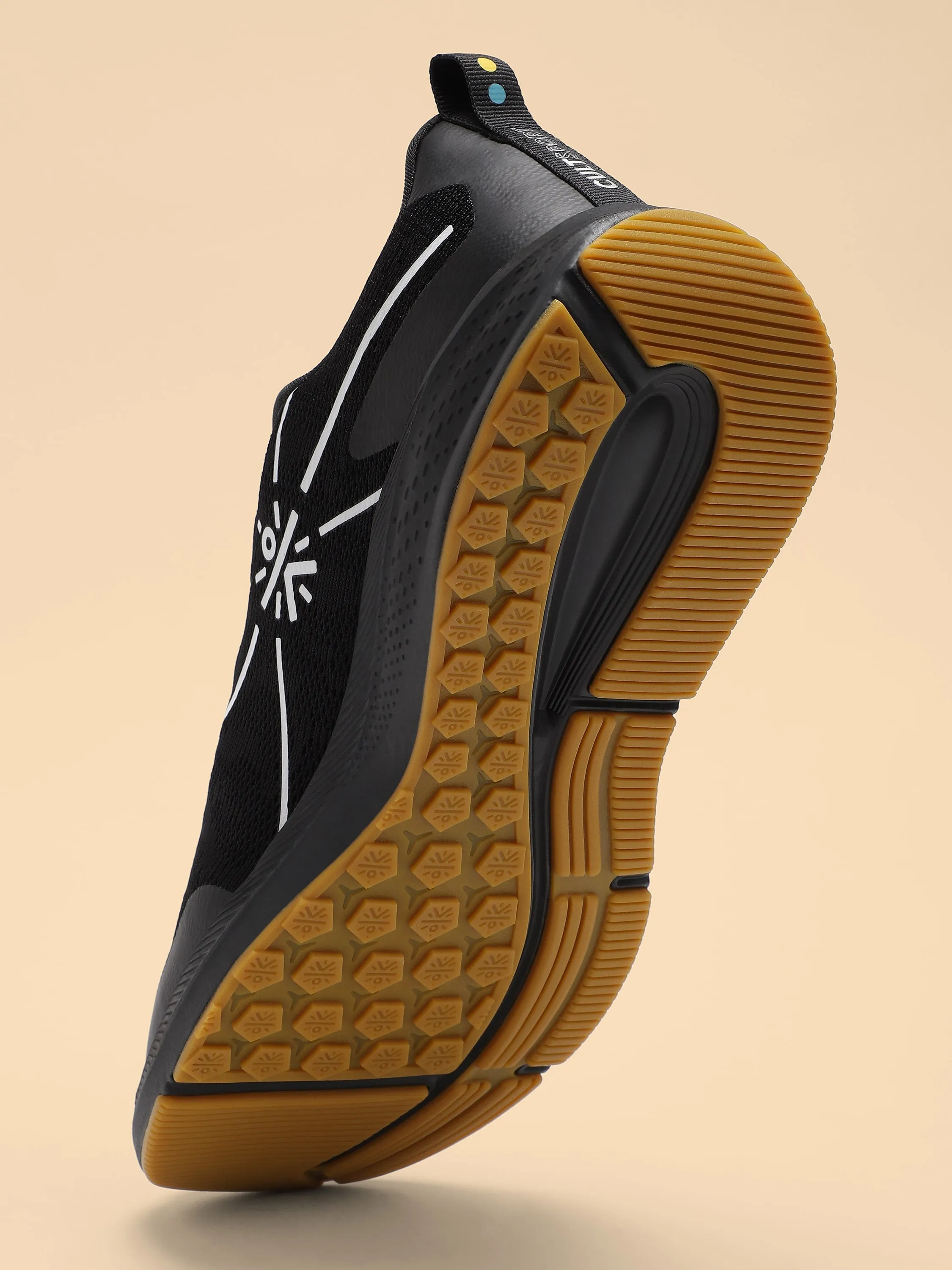 Flomo Men Running Shoes - Black/Mustard