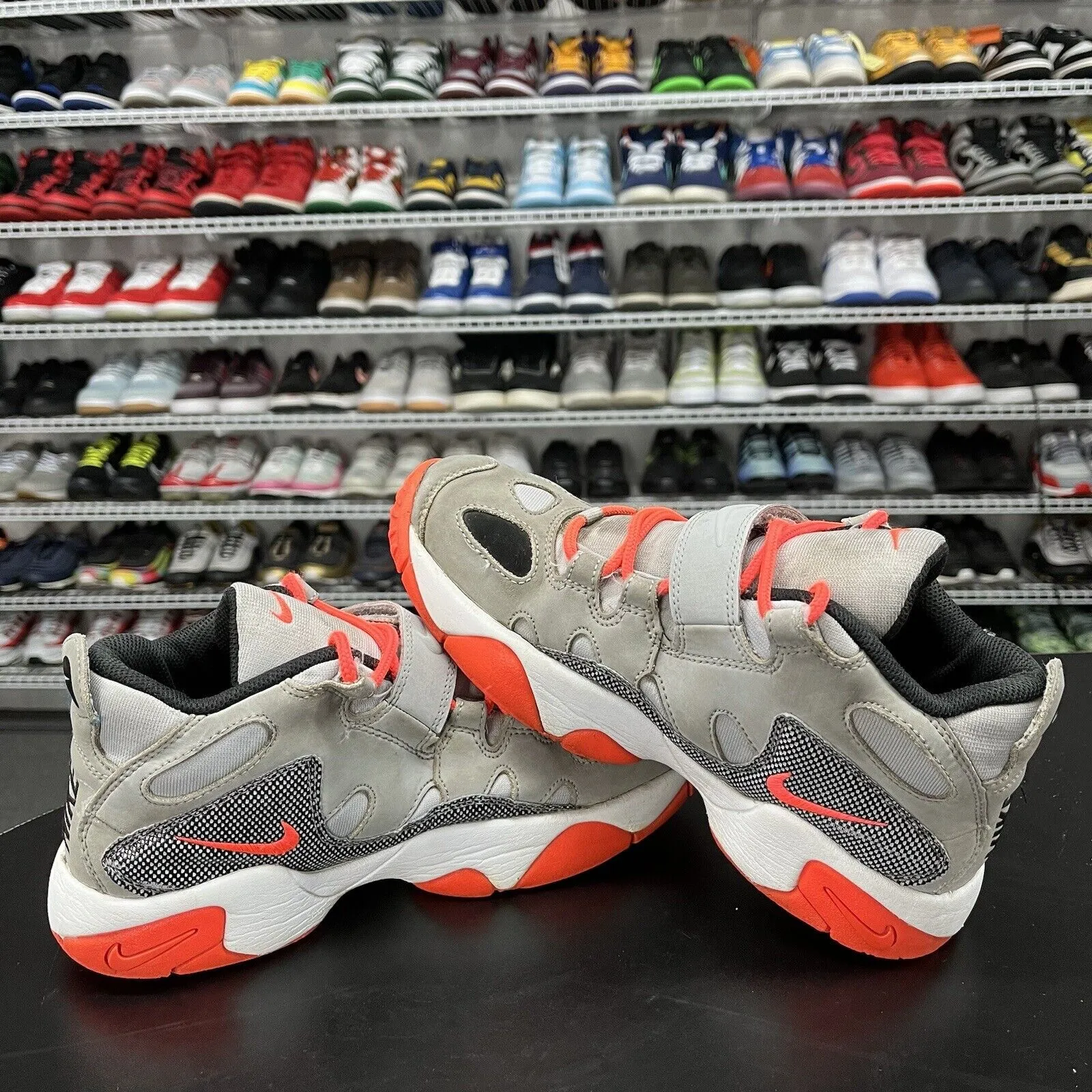 Nike Air Turf Raider Gray/Orange 599812-002 Boys Size 6Y