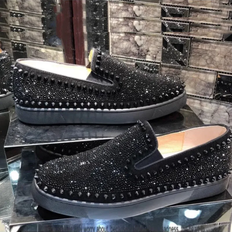 Velvoura Signature Lace Sneakers