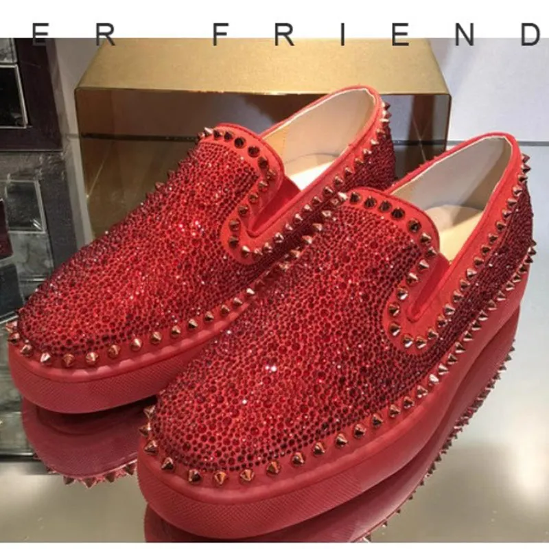 Velvoura Signature Lace Sneakers