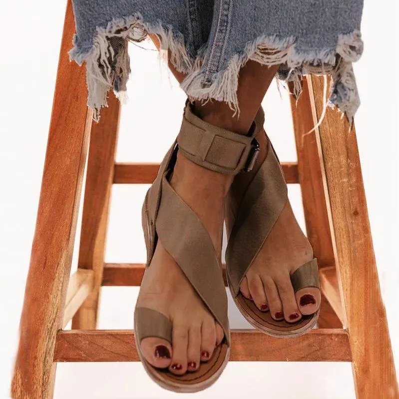 Women Fashion Flat Heel Ankle Buckle Strap Sandals